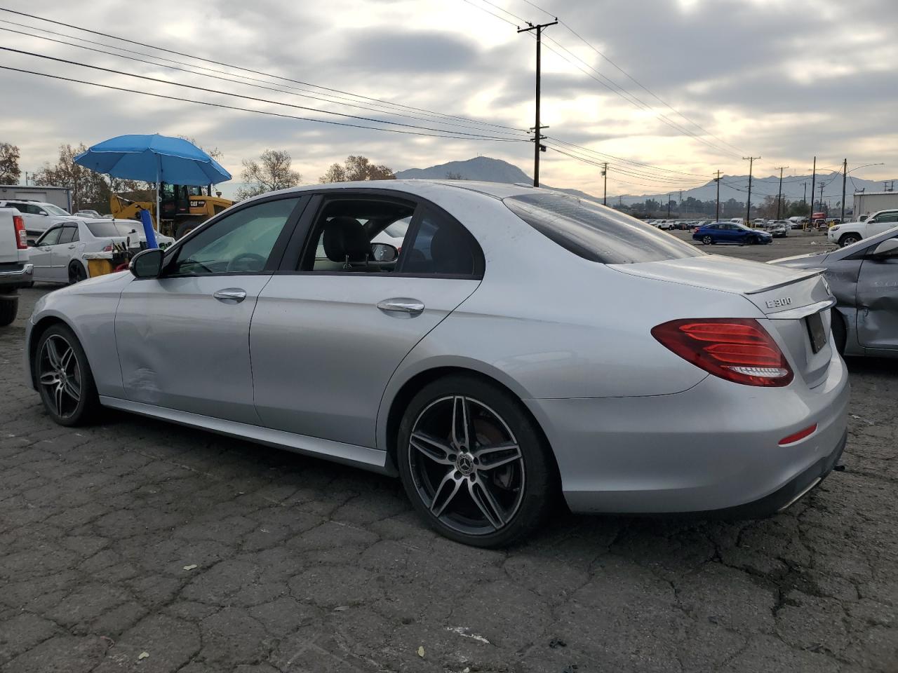 Image 2 of 2019 MERCEDES-BENZ E 300 2019 with VIN WDDZF4JB5KA506536