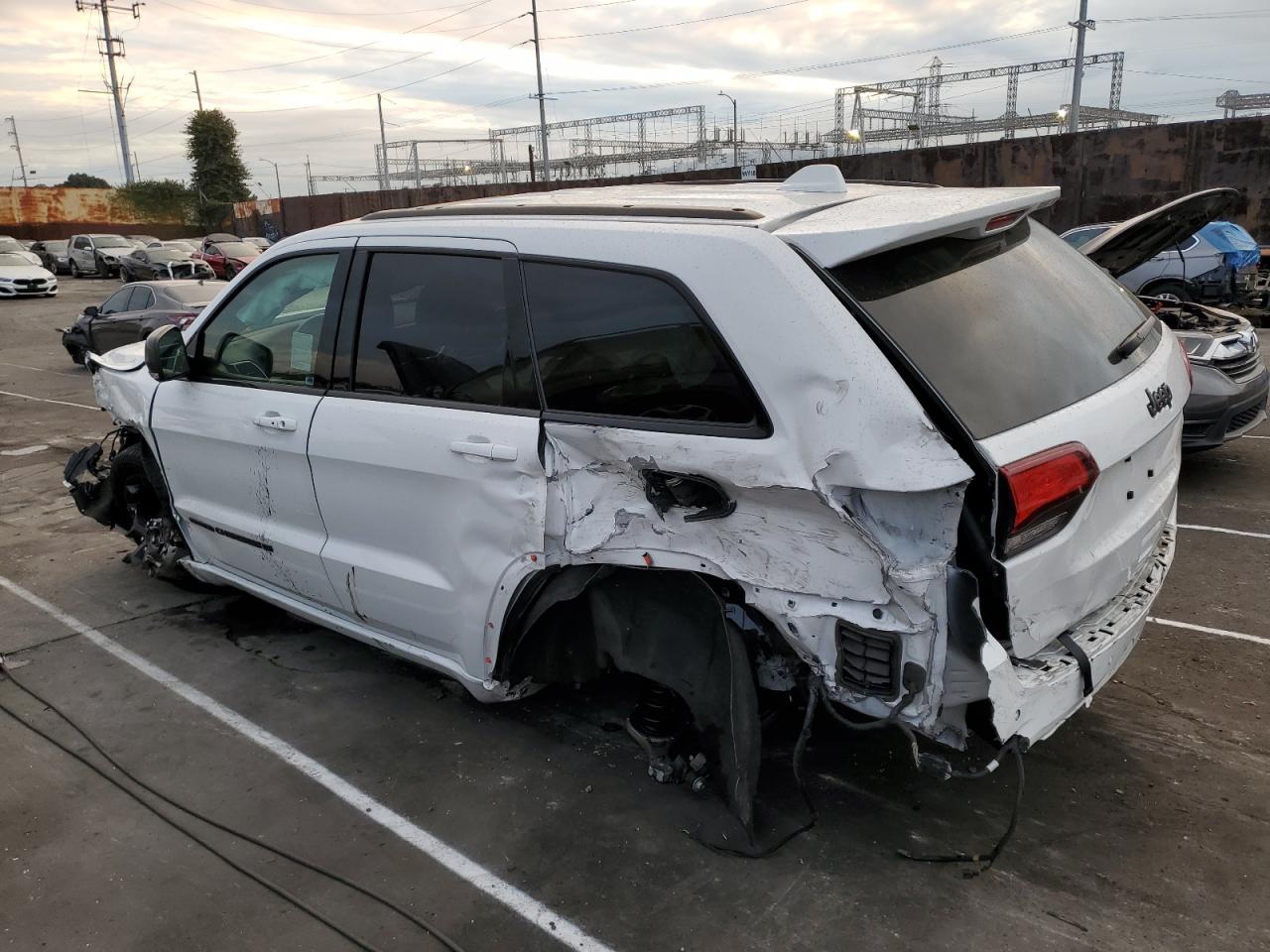 Image 2 of 2021 JEEP GRAND CHEROKEE LIMITED 2021 with VIN 1C4RJEBG1MC814268