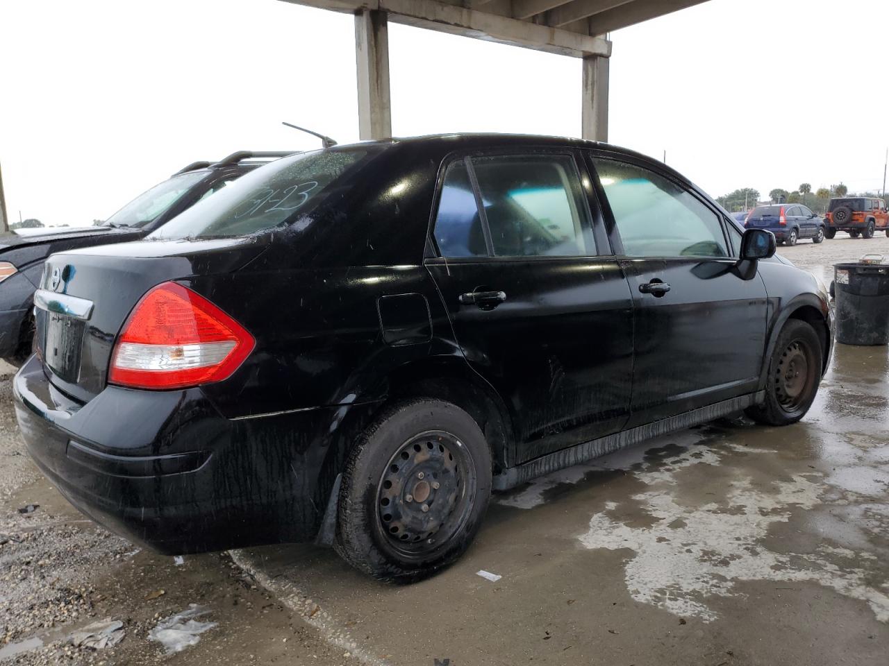 Obraz 3 z 2011 NISSAN VERSA S 2011 z VIN 3N1BC1AP3BL390604