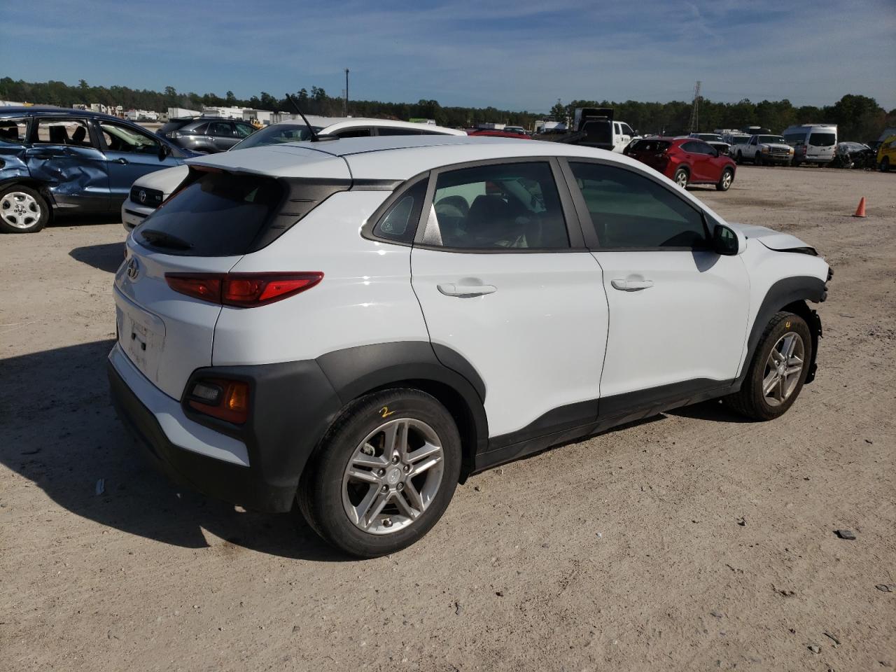 Изображение 3 2020 HYUNDAI KONA SE 2020 с VIN KM8K12AA8LU556333