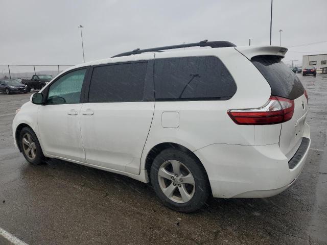 Obraz 2 z 2017 TOYOTA SIENNA LE 2017 z VIN 5TDKZ3DC7HS891739