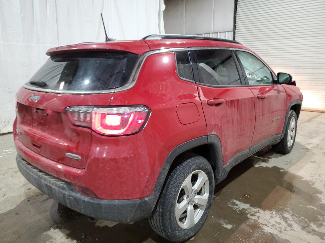 Image 3 of 2020 JEEP COMPASS LATITUDE 2020 with VIN 3C4NJDBB4LT219575