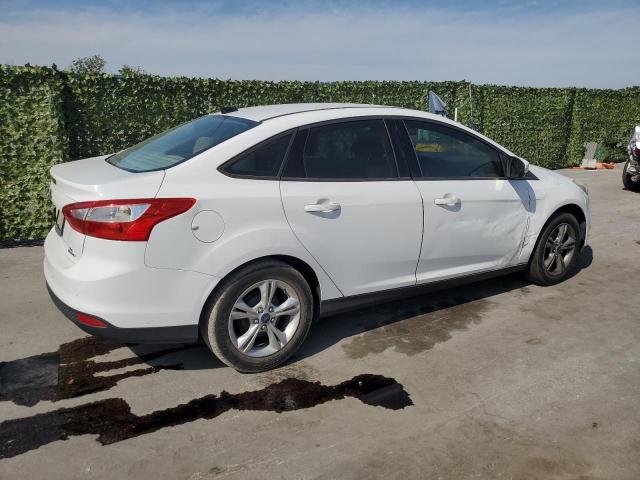 Image 3 of 2013 FORD FOCUS SE 2013 with VIN 1FADP3F22DL359920