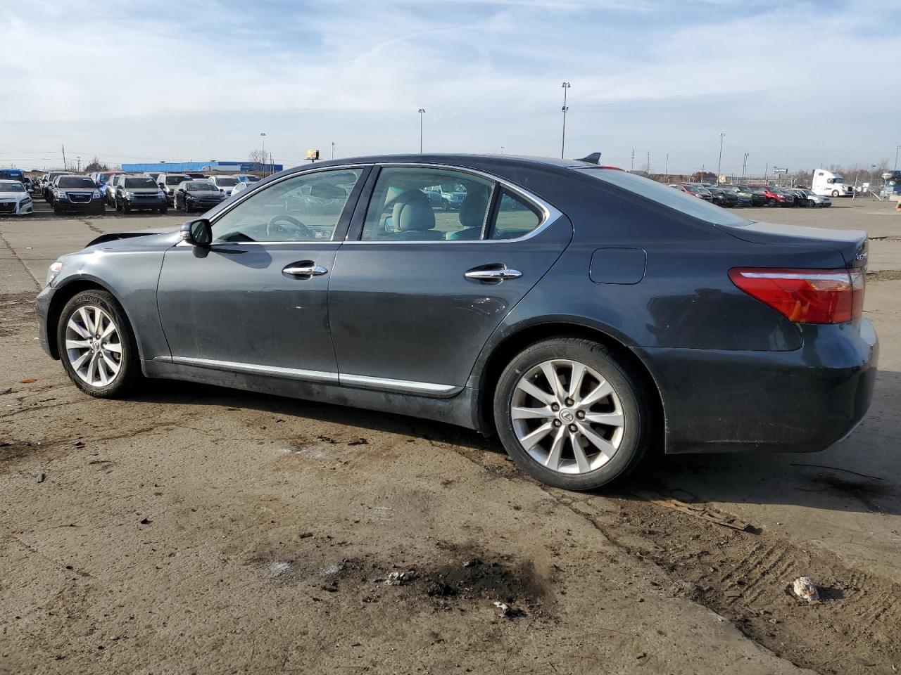 Изображение 2 2010 LEXUS LS 460 2010 с VIN JTHCL5EF3A5008692