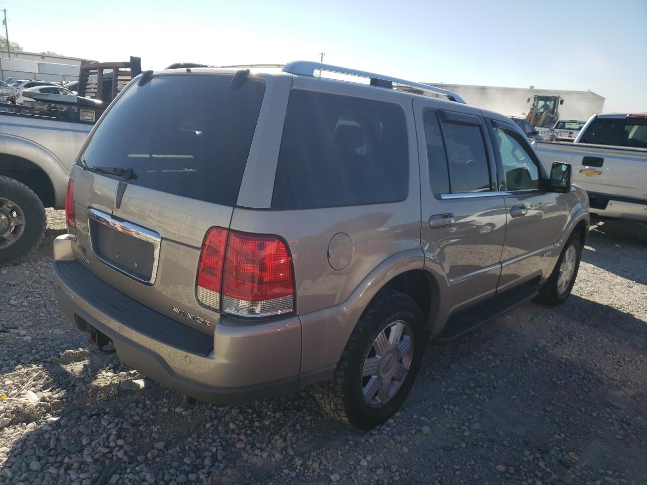 Изображение 3 2004 LINCOLN AVIATOR 2004 с VIN 5LMEU88H94ZJ42019