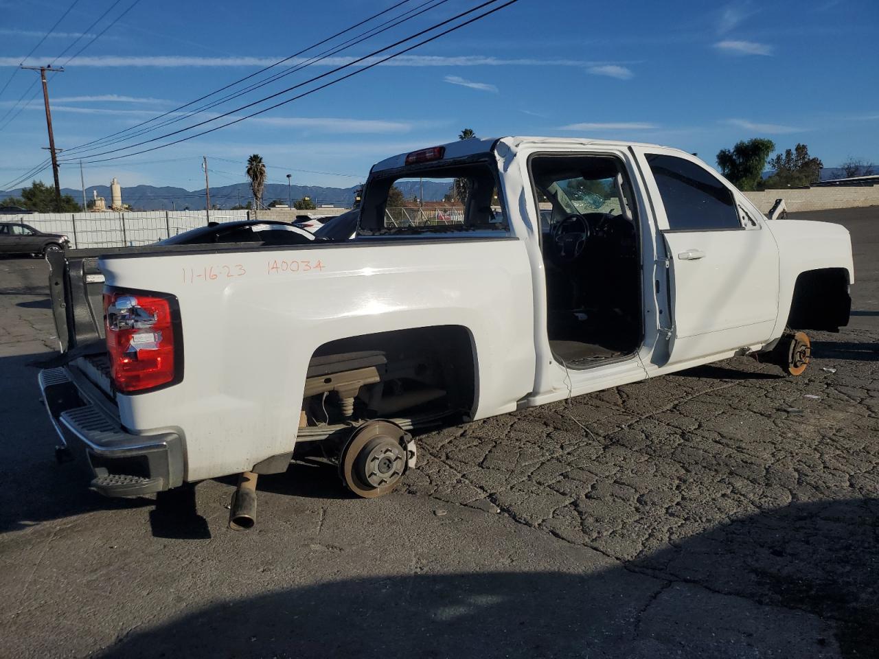 Image 3 of 2017 CHEVROLET SILVERADO C1500 LT 2017 with VIN 3GCPCREC3HG473895