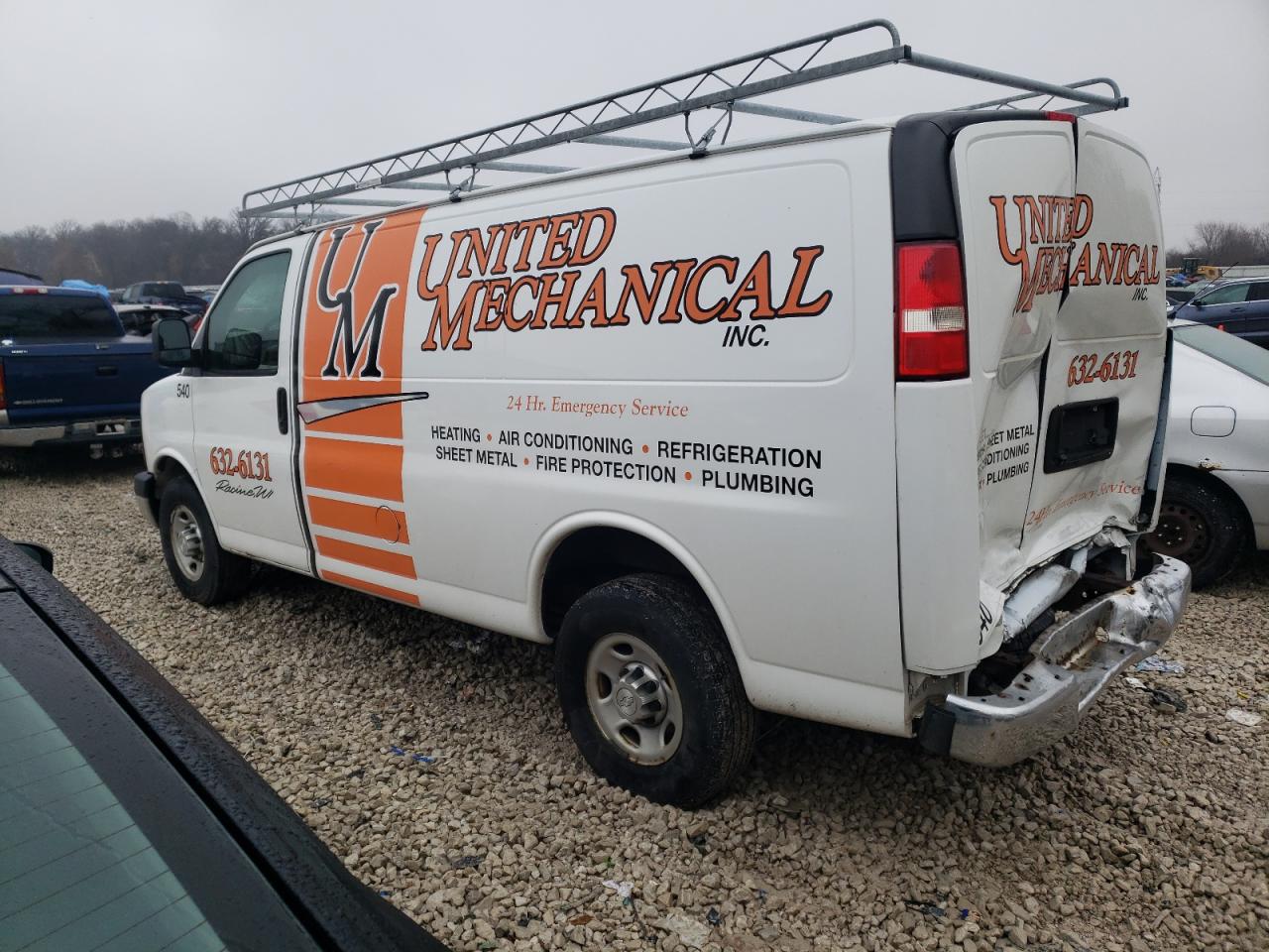 Image 2 of 2015 CHEVROLET EXPRESS G2500  2015 with VIN 1GCWGFCF1F1243554