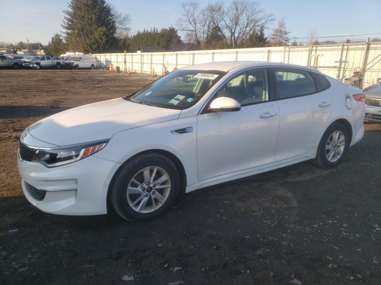 Изображение 1 2017 KIA OPTIMA LX 2017 с VIN KNAGT4L3XH5137638