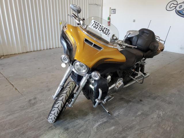 Obraz 2 z 2015 HARLEY-DAVIDSON FLHTKSE CVO LIMITED 2015 z VIN 1HD1TEN12FB961849