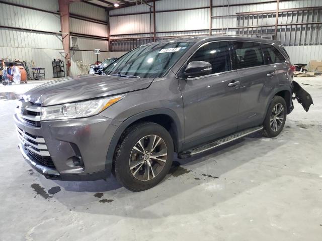 Image 1 of 2019 TOYOTA HIGHLANDER LE 2019 with VIN 5TDZARFH9KS045136