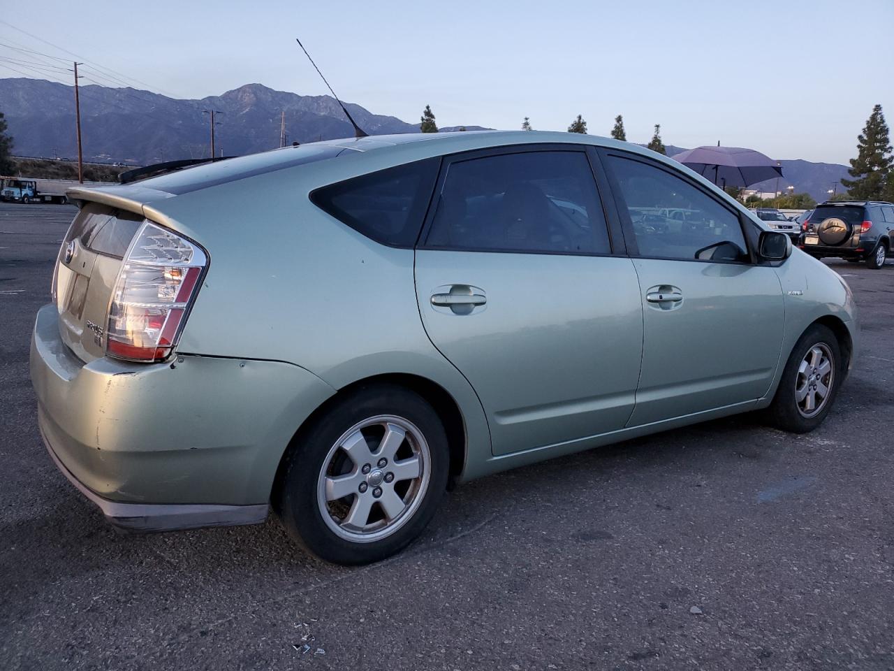 Obraz 3 z 2007 TOYOTA PRIUS  2007 z VIN JTDKB20U777639625