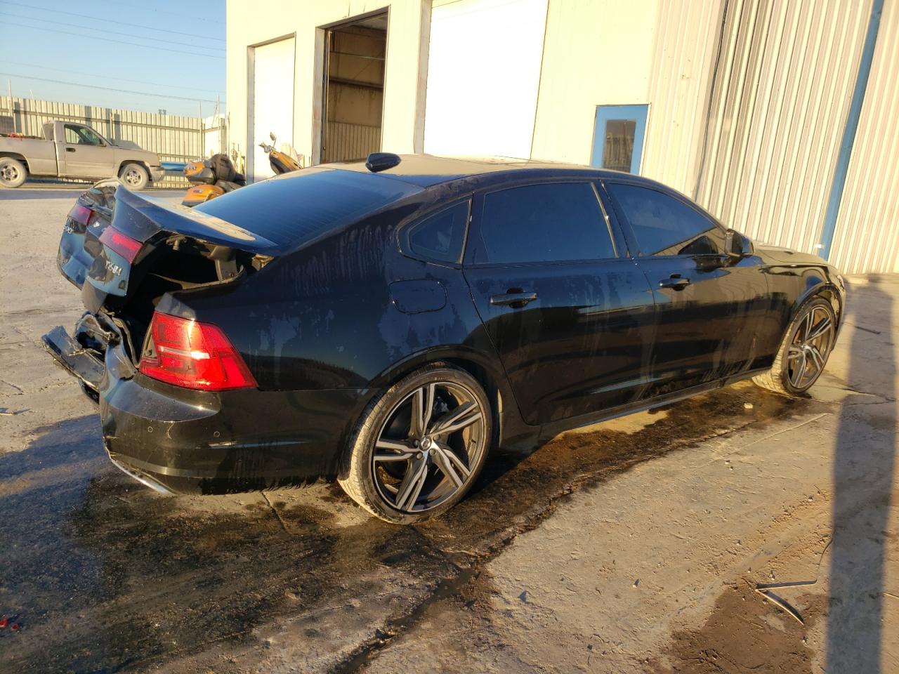 Image 3 of Volvo S90 T6 Ocean Race 2020 with VIN LVYA22MT7LP170181
