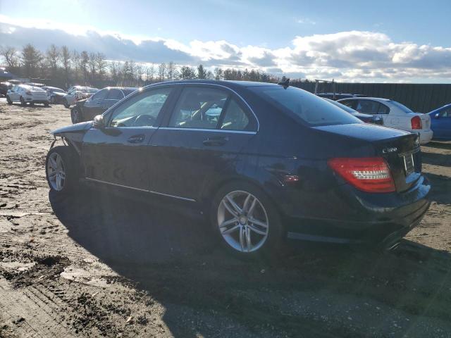 Obraz 3 z 2012 MERCEDES-BENZ C 300 4MATIC 2012 z VIN WDDGF8BB2CR193574