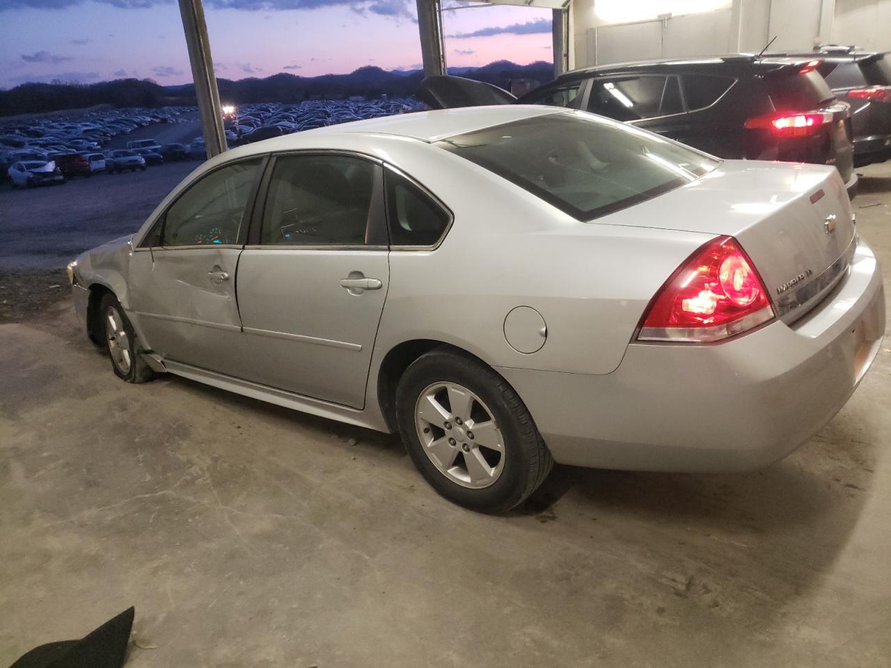 Obraz 2 z 2010 CHEVROLET IMPALA LT 2010 z VIN 2G1WB5EK0A1238084