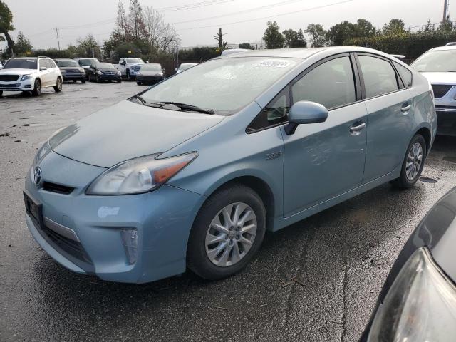 Image 1 of 2013 TOYOTA PRIUS PLUG-IN  2013 with VIN JTDKN3DP2D3039261