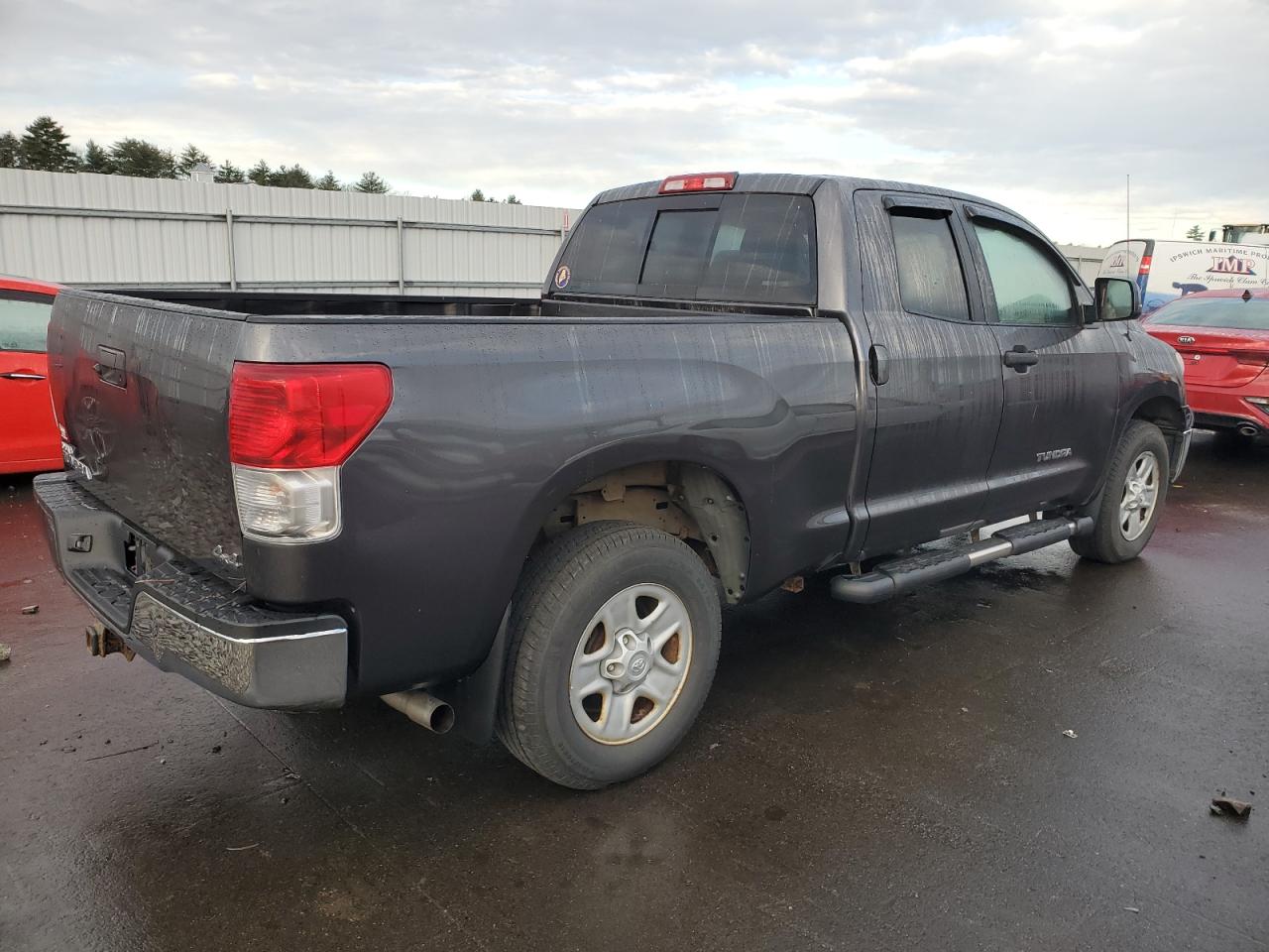 Image 3 of 2013 TOYOTA TUNDRA DOUBLE CAB SR5 2013 with VIN 5TFUM5F15DX046102