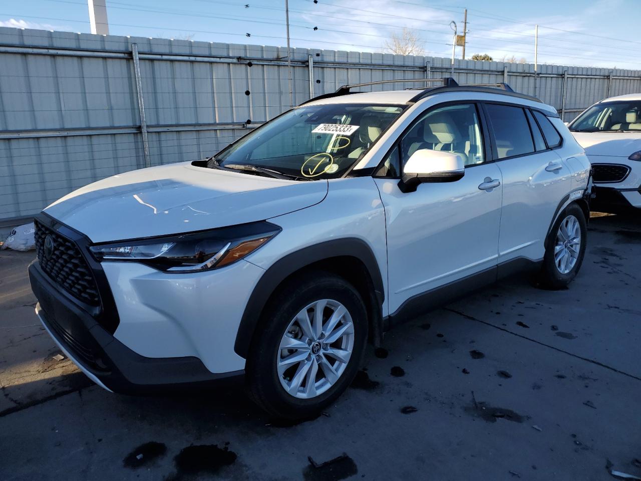 Изображение 1 2022 TOYOTA COROLLA CROSS LE 2022 с VIN 7MUCAABG7NV004616