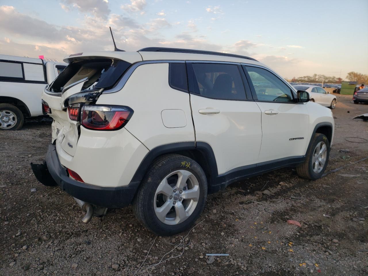 Image 3 of 2021 JEEP COMPASS LATITUDE 2021 with VIN 3C4NJDBB3MT552321