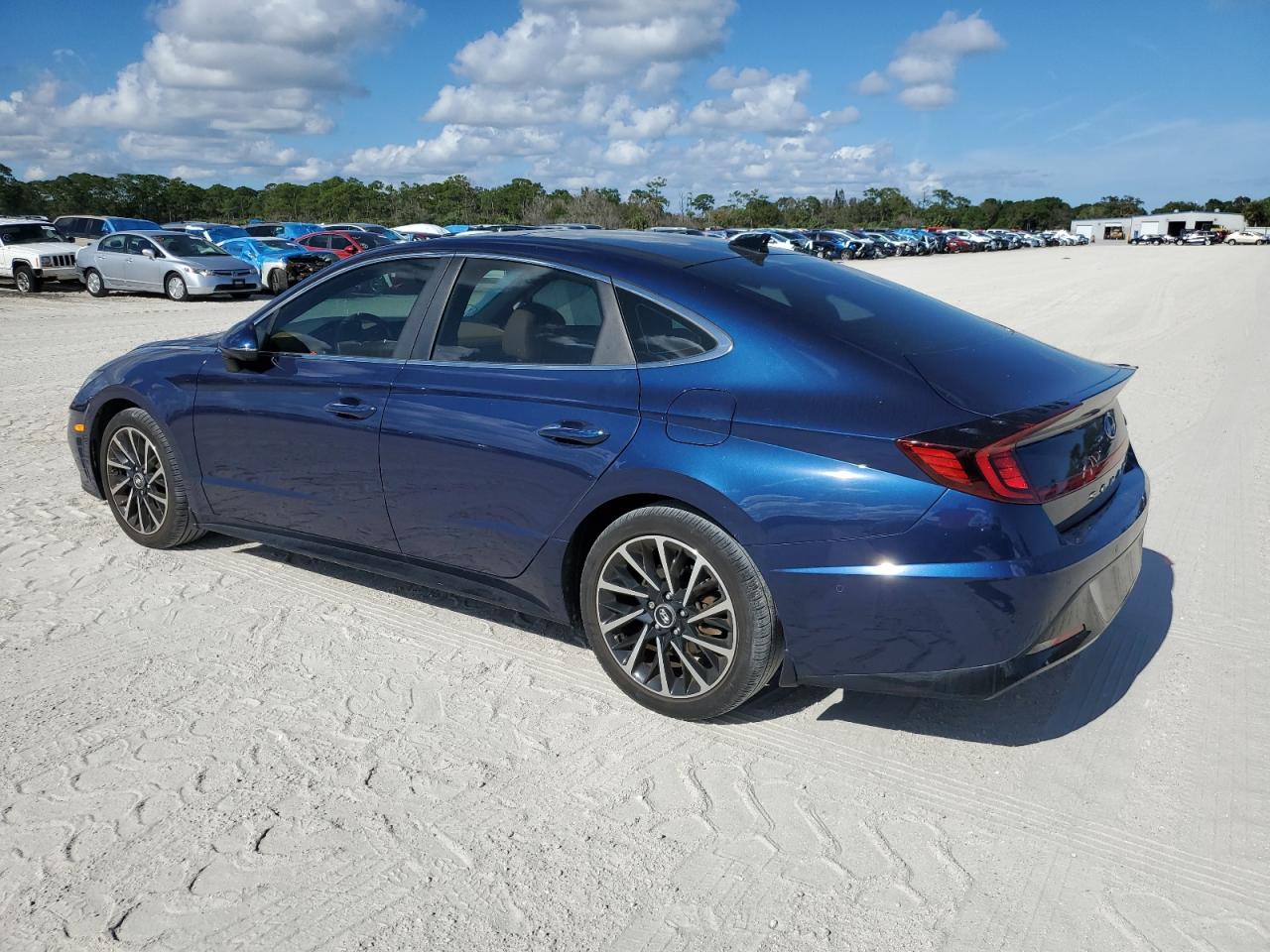 Obraz 2 z 2021 HYUNDAI SONATA LIMITED 2021 z VIN 5NPEH4J26MH075767