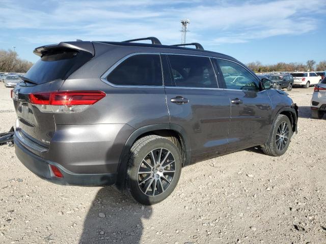 Image 3 of 2018 TOYOTA HIGHLANDER SE 2018 with VIN 5TDJZRFHXJS551093