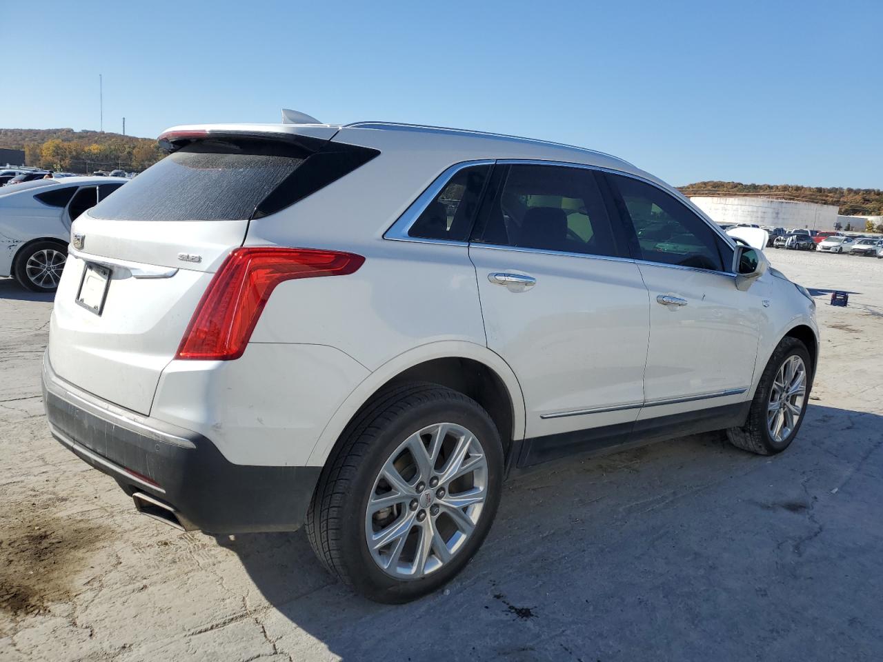 Obraz 3 z 2018 CADILLAC XT5 LUXURY 2018 z VIN 1GYKNCRS2JZ224782