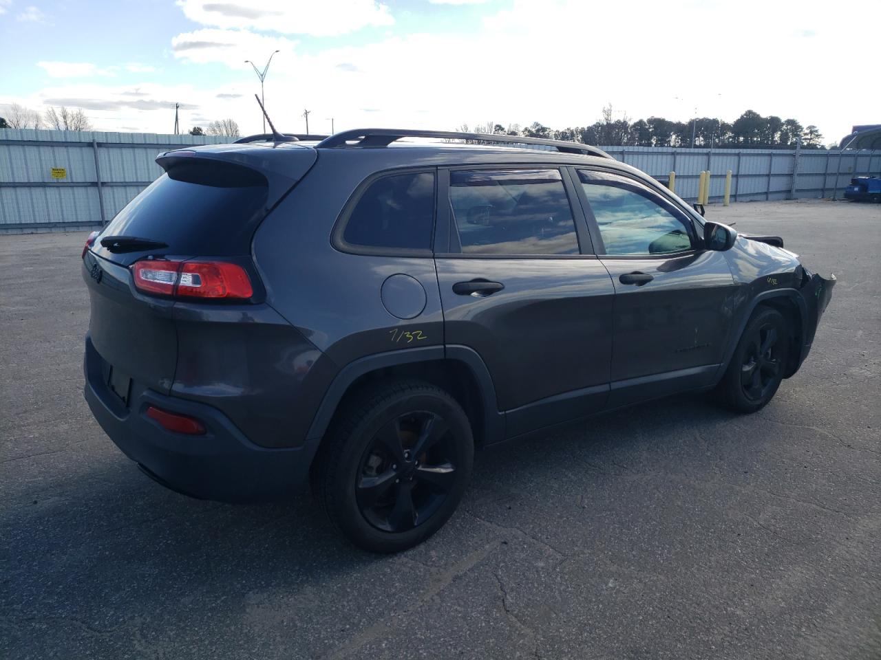 Image 3 of 2016 JEEP CHEROKEE SPORT 2016 with VIN 1C4PJLAB8GW376904