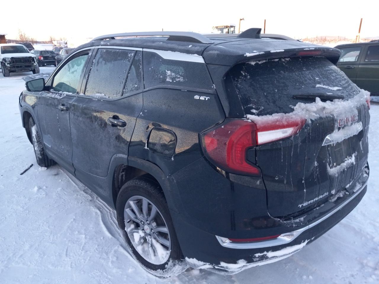 Image 2 of 2022 GMC TERRAIN SLT 2022 with VIN 3GKALVEV2NL184935