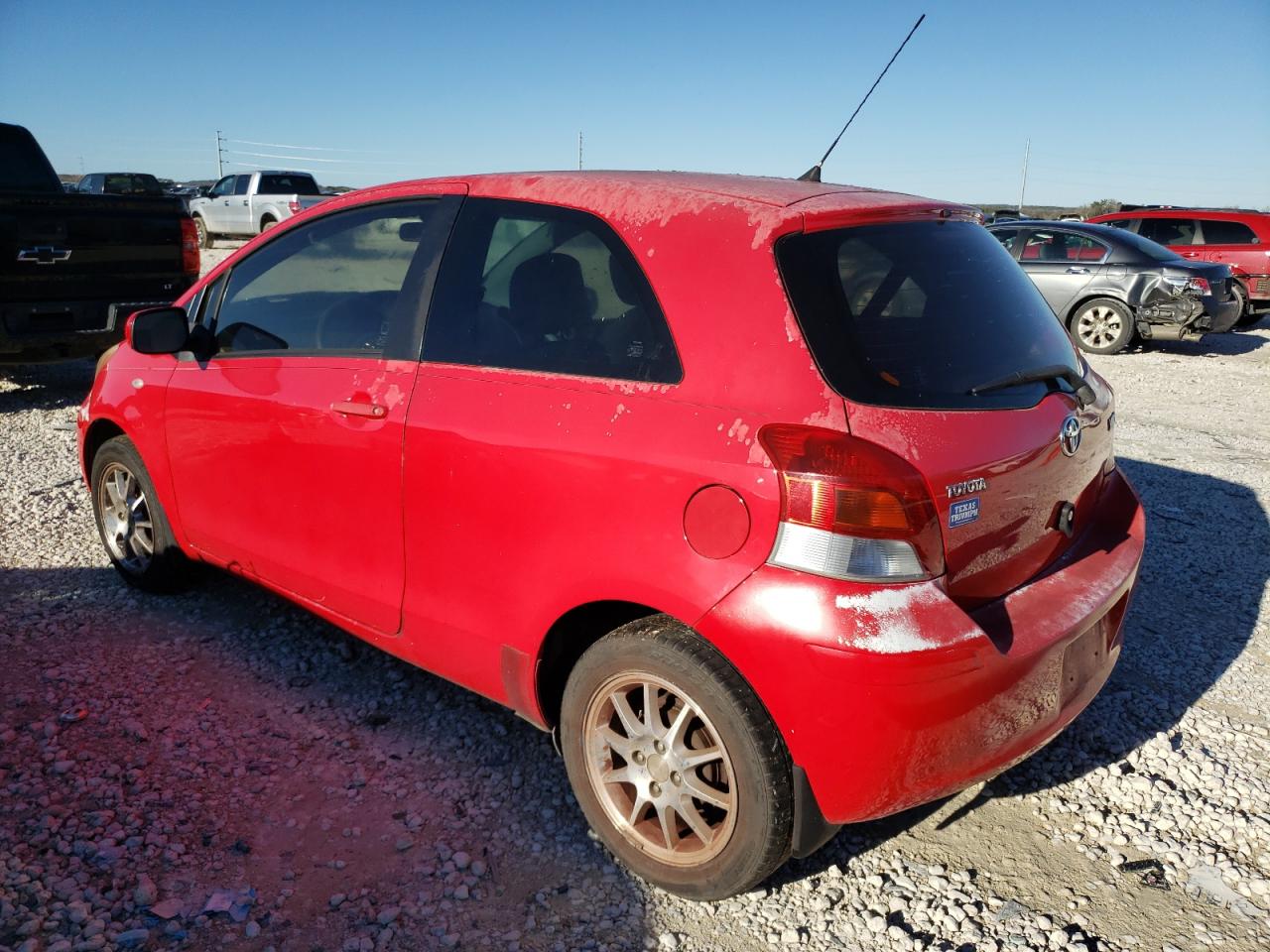 Image 2 of 2010 TOYOTA YARIS  2010 with VIN JTDJT4K33A5293911