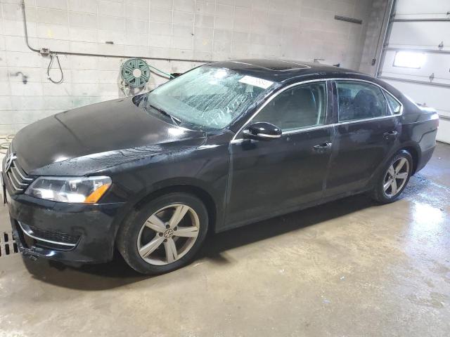 Image 1 of 2013 VOLKSWAGEN PASSAT SE 2013 with VIN 1VWBH7A3XDC078631