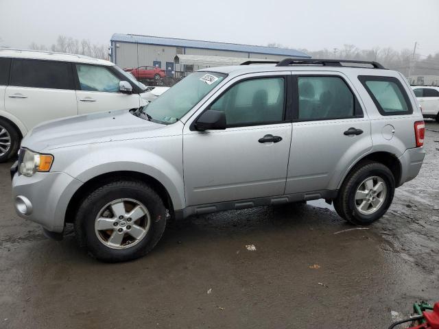 Obraz 1 z 2010 FORD ESCAPE XLS 2010 z VIN 1FMCU0C70AKB07416