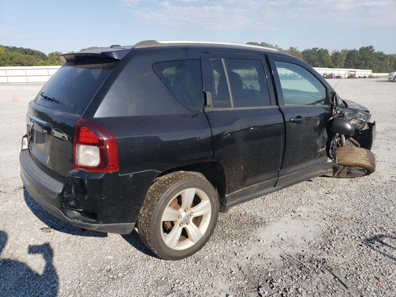 Image 3 of 2016 JEEP COMPASS SPORT 2016 with VIN 1C4NJDBB7GD756713