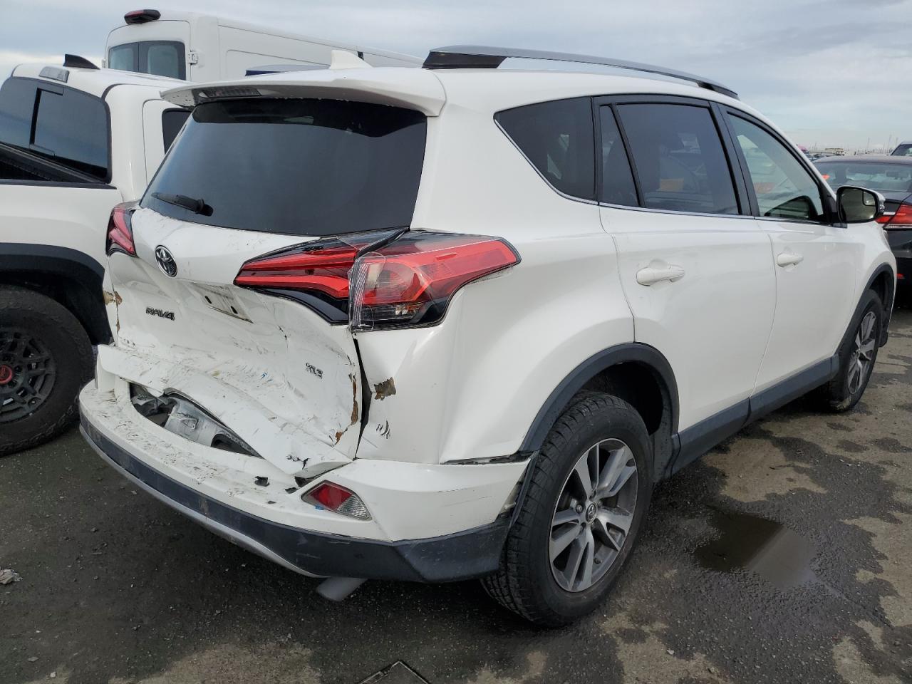 Image 3 of 2017 TOYOTA RAV4 XLE 2017 with VIN JTMWFREV9HJ105157
