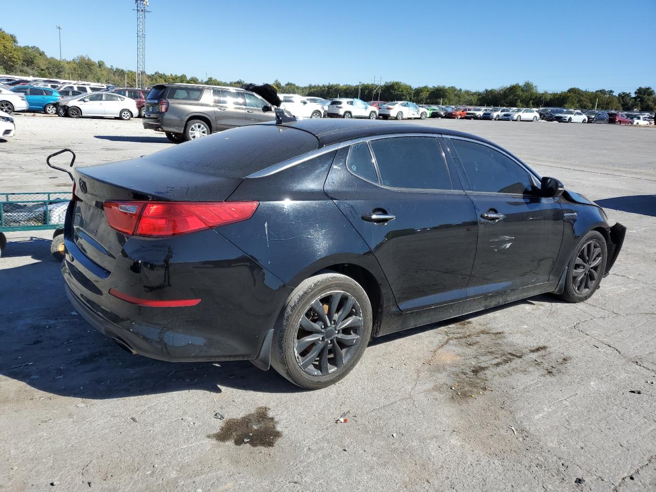 Image 3 of 2015 KIA OPTIMA EX 2015 with VIN 5XXGN4A71FG422823