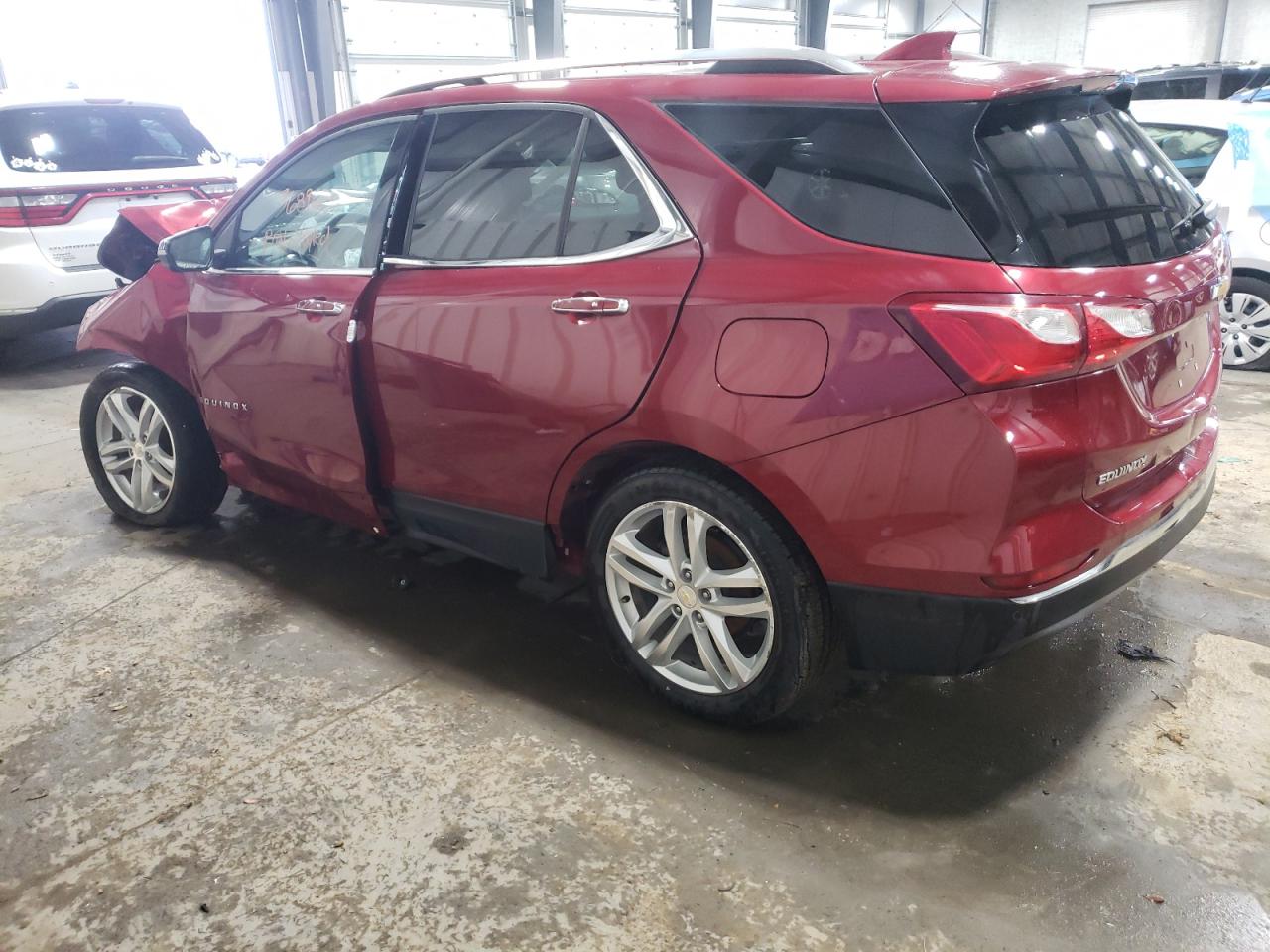 Изображение 2 2018 CHEVROLET EQUINOX PREMIER 2018 с VIN 2GNAXVEV5J6142331