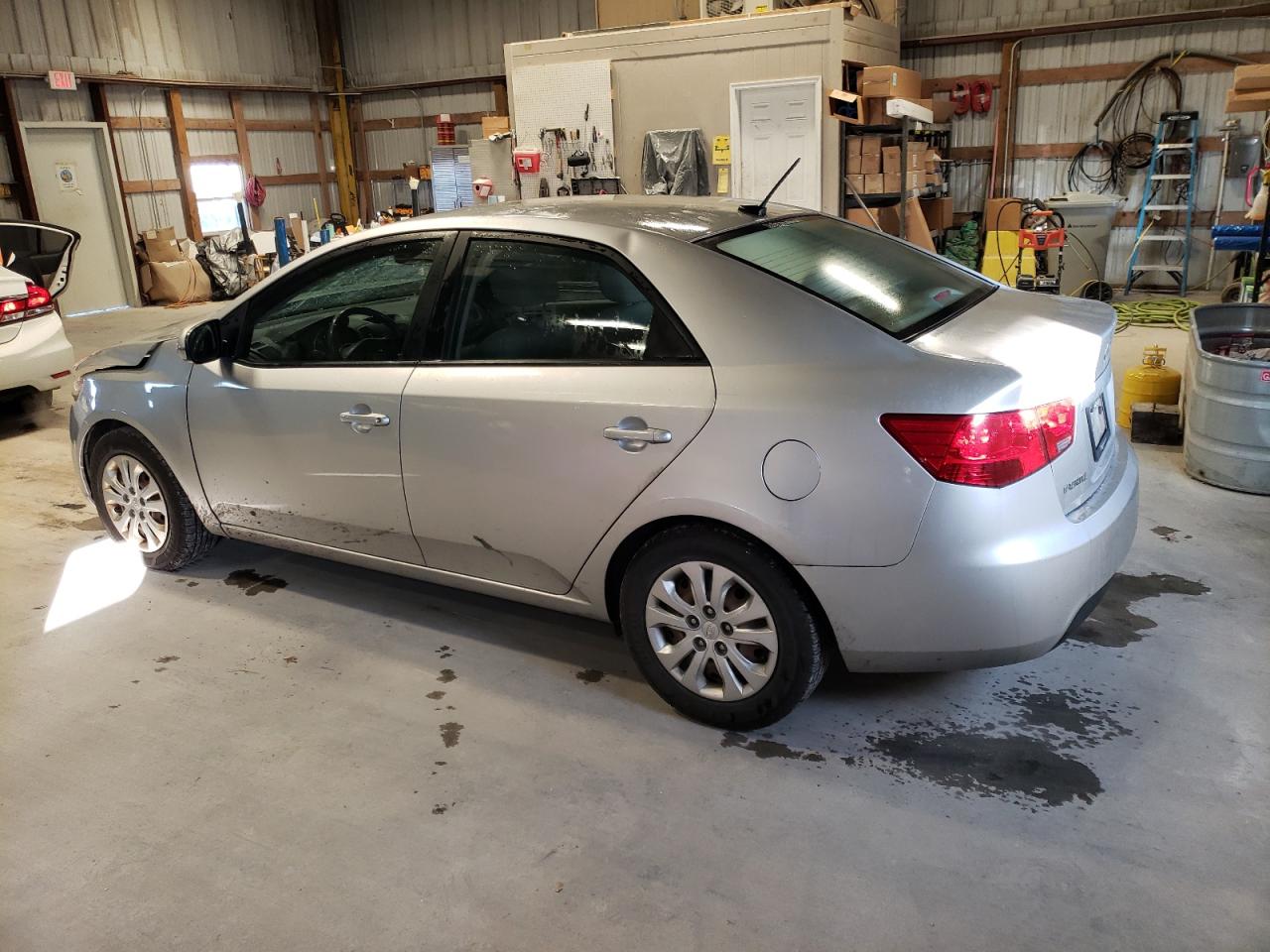 Изображение 2 2011 KIA FORTE EX 2011 с VIN KNAFU4A21B5408936