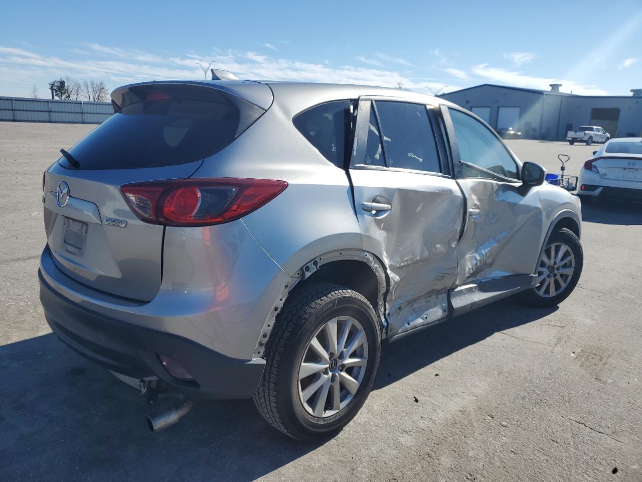 Image 3 of 2015 MAZDA CX-5 TOURING 2015 with VIN JM3KE2CY0F0527320