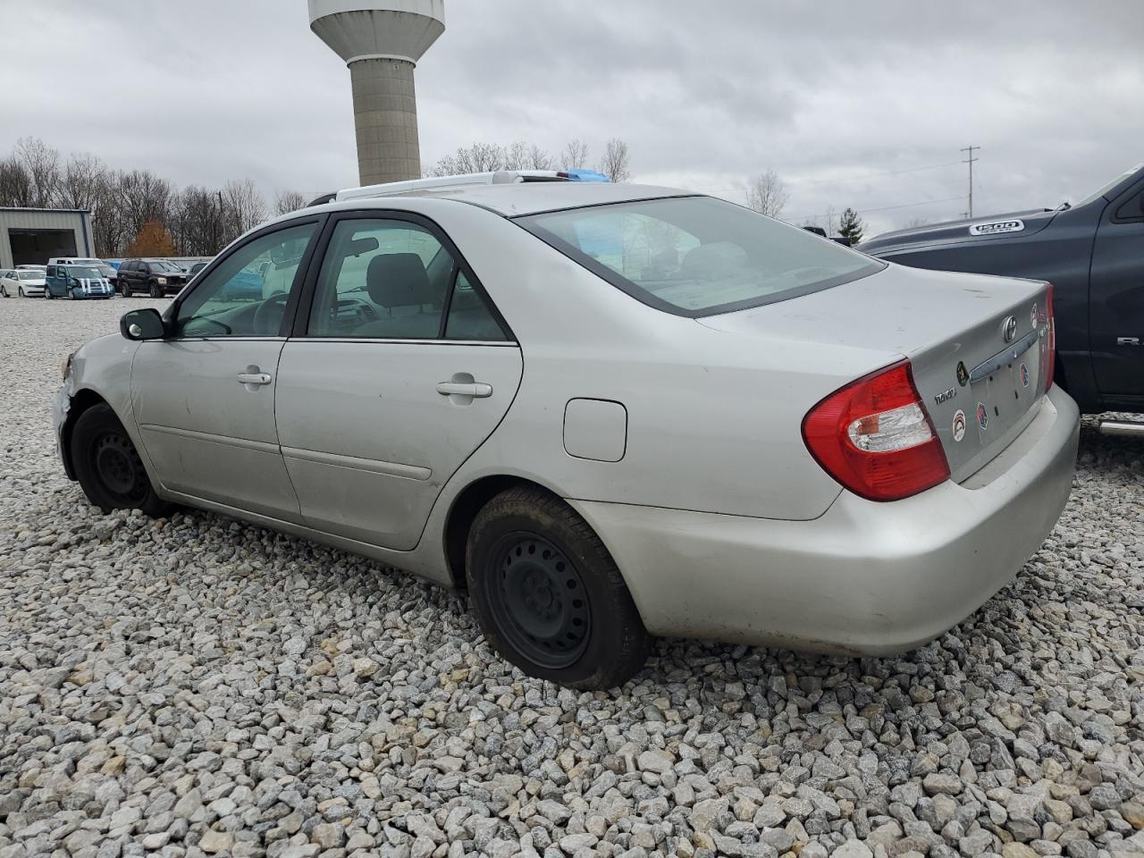 Obraz 2 z 2004 TOYOTA CAMRY LE 2004 z VIN 4T1BE32K44U318708