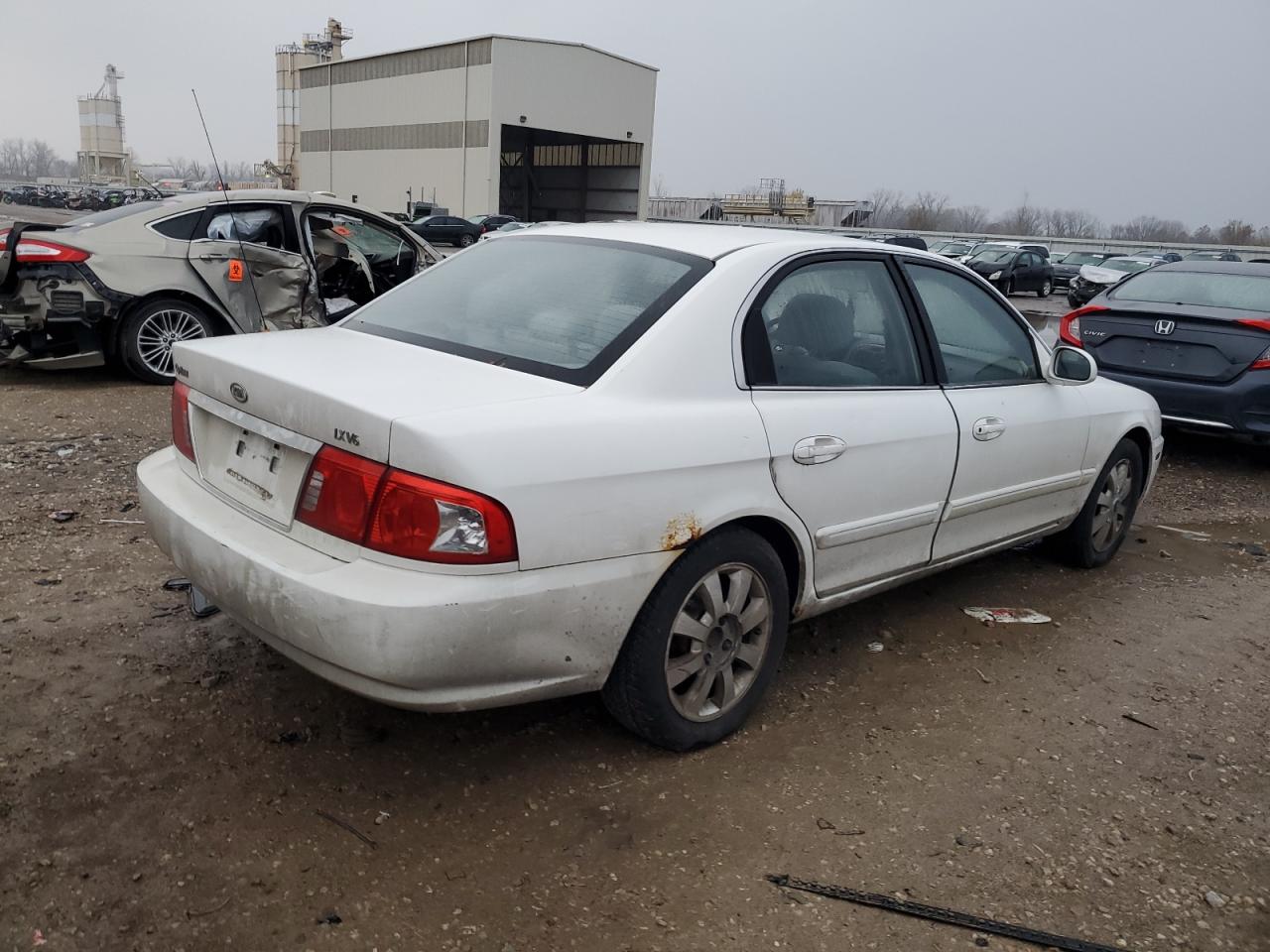 Obraz 3 z 2004 KIA OPTIMA LX 2004 z VIN KNAGD128145334698
