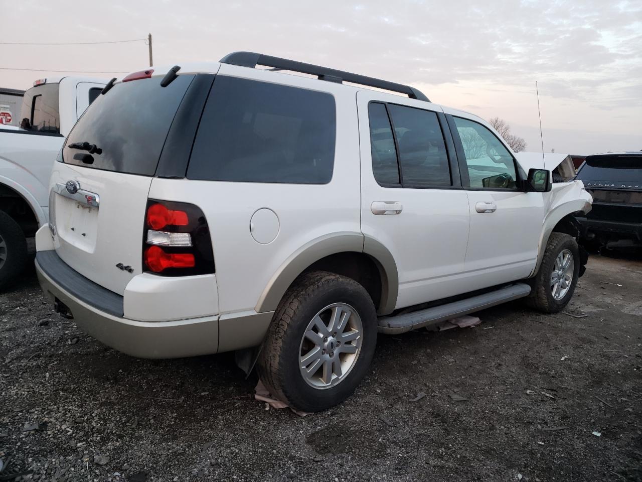 Изображение 3 2010 FORD EXPLORER EDDIE BAUER 2010 с VIN 1FMEU7EEXAUA48702