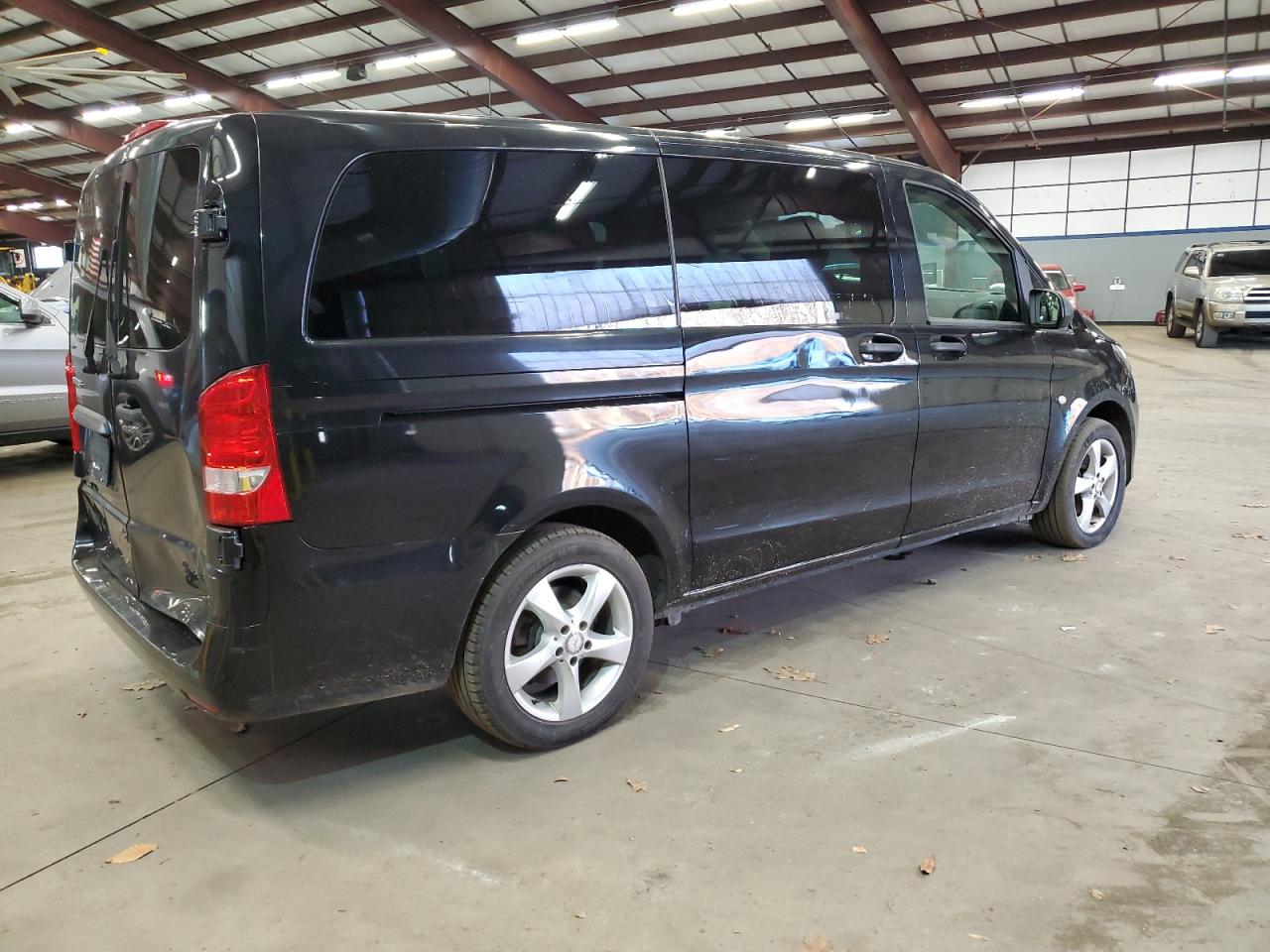 Image 3 of 2018 MERCEDES-BENZ METRIS  2018 with VIN WD4PG2EE5J3371879