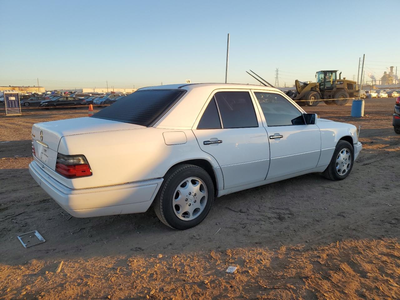 Изображение 3 1995 MERCEDES-BENZ E 320 BASE 1995 с VIN WDBEA32E1SC159056