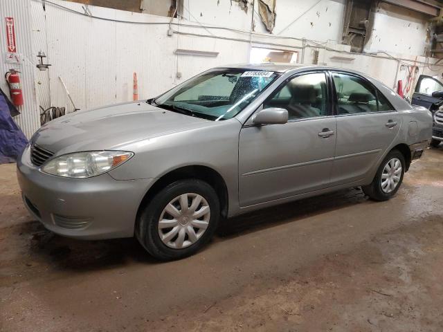 Obraz 1 z 2005 TOYOTA CAMRY LE 2005 z VIN 4T1BE32K15U547929