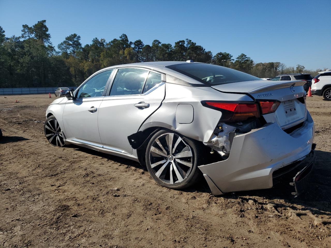 Image 2 of 2020 NISSAN ALTIMA SR 2020 with VIN 1N4BL4CV8LN307766