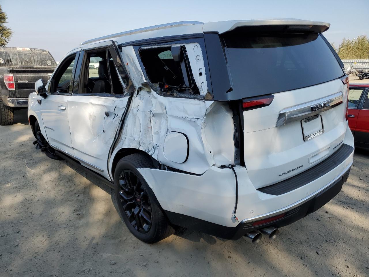 Изображение 3 2022 GMC YUKON DENALI 2022 с VIN 1GKS2DKL7NR272022