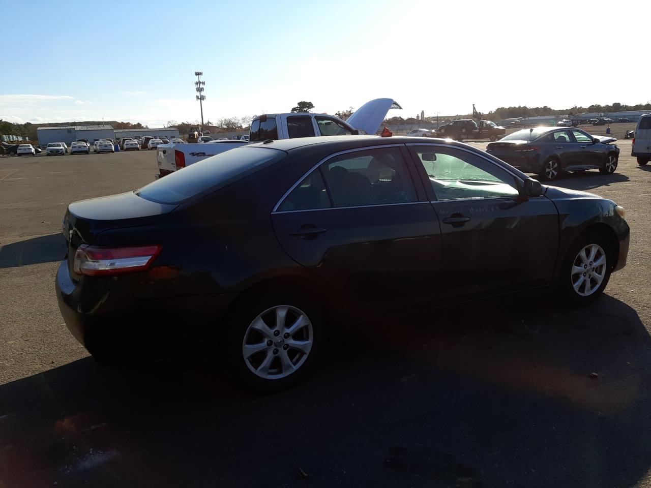 Image 3 of 2011 TOYOTA CAMRY BASE 2011 with VIN 4T1BF3EK5BU690001