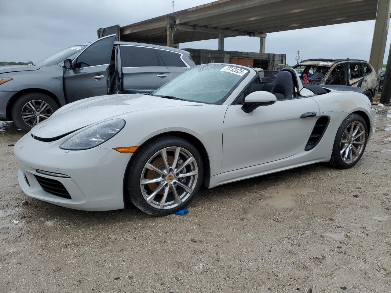 Изображение 1 2022 PORSCHE BOXSTER BASE 2022 с VIN WP0CA2A85NS205187