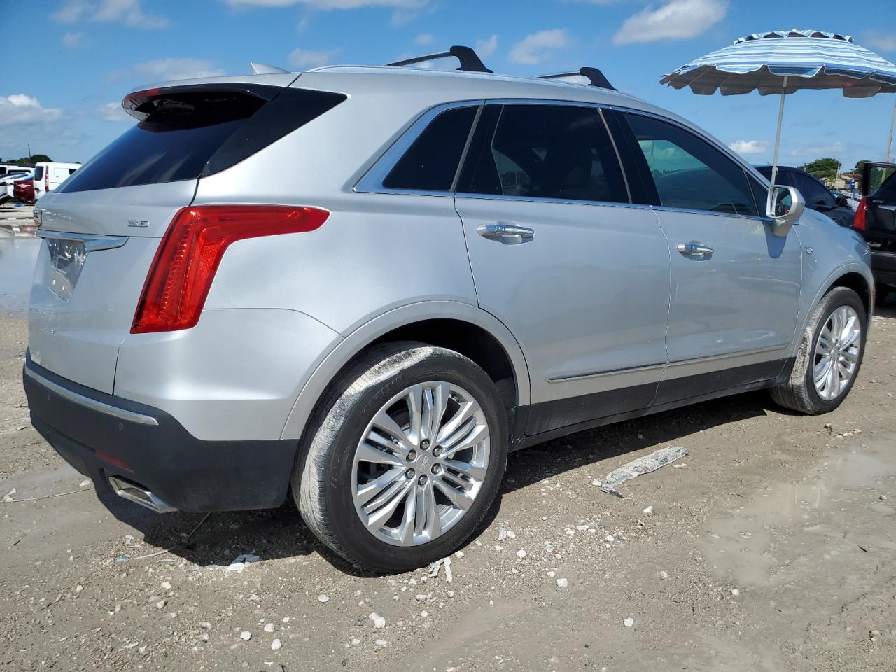 Obraz 3 z Cadillac Xt5 Premium Luxury 2019 z VIN 1GYKNFRS1KZ193379