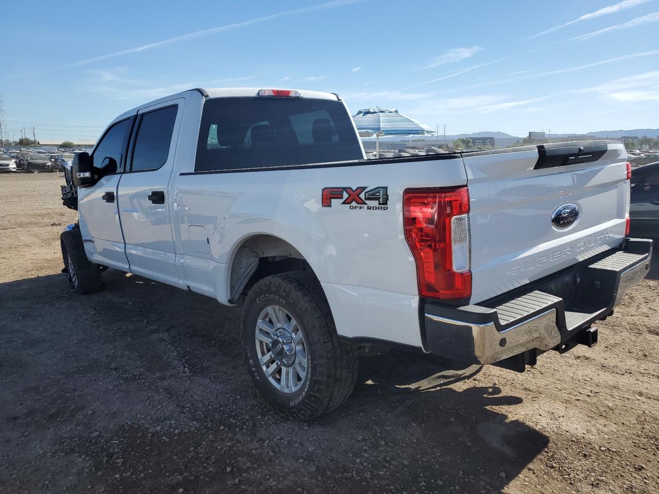 Image 2 of 2018 FORD F250 SUPER DUTY 2018 with VIN 1FT7W2BT1JEC08201