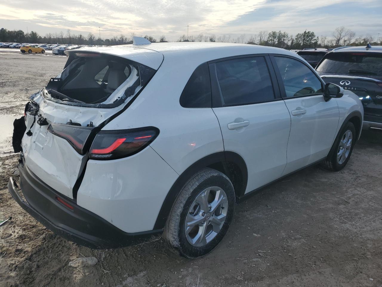 Image 3 of 2023 HONDA HR-V LX 2023 with VIN 3CZRZ1H37PM724514