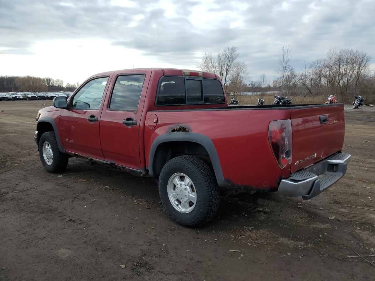 Image 2 of 2004 CHEVROLET COLORADO  2004 with VIN 1GCDT136748194905